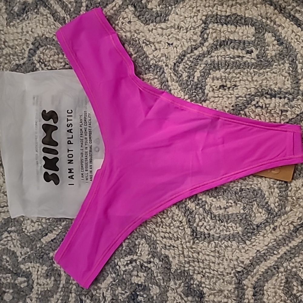 SKIMS Jelly Sheer Dipped Thong- Neon Pink